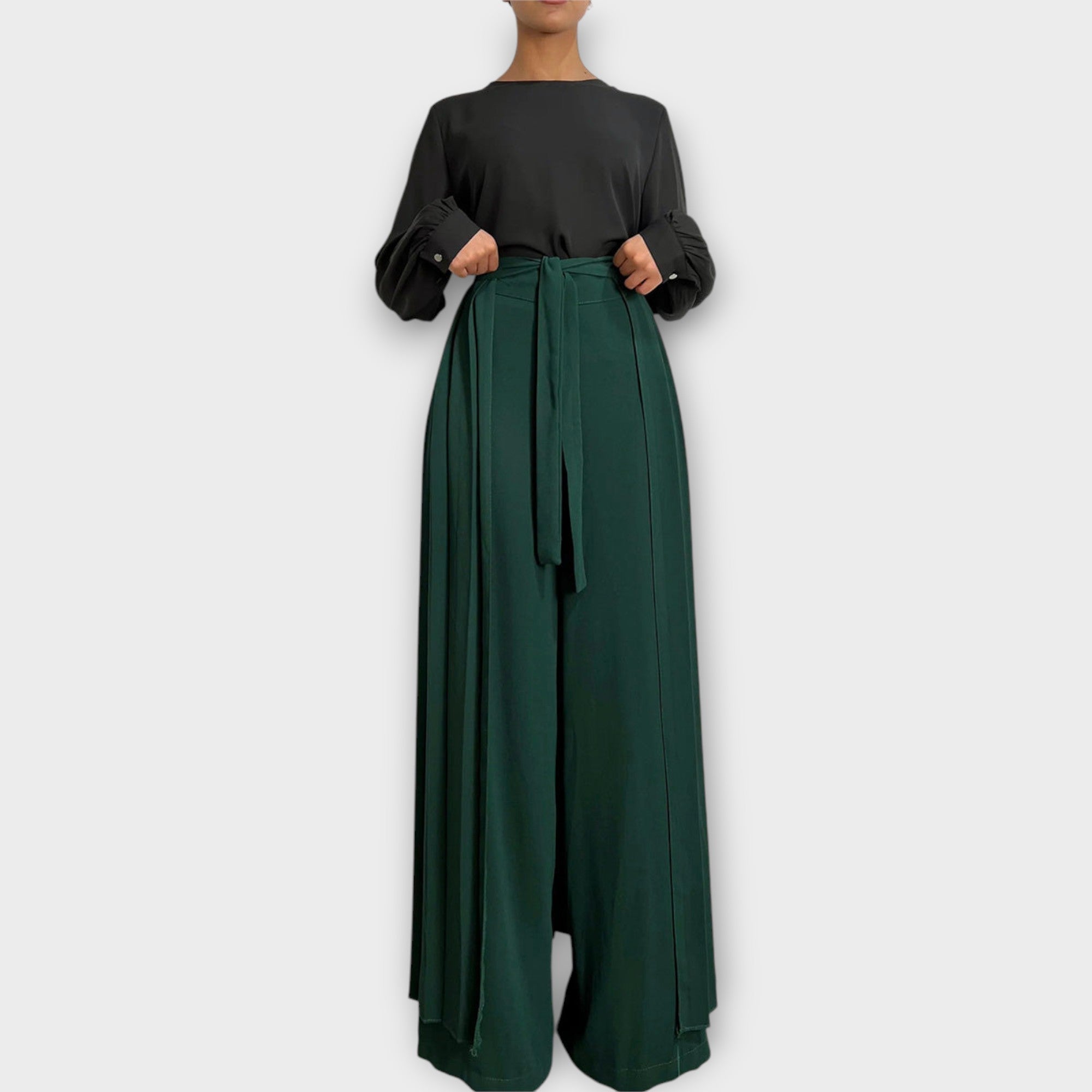 Pantalones Amplios Plisados