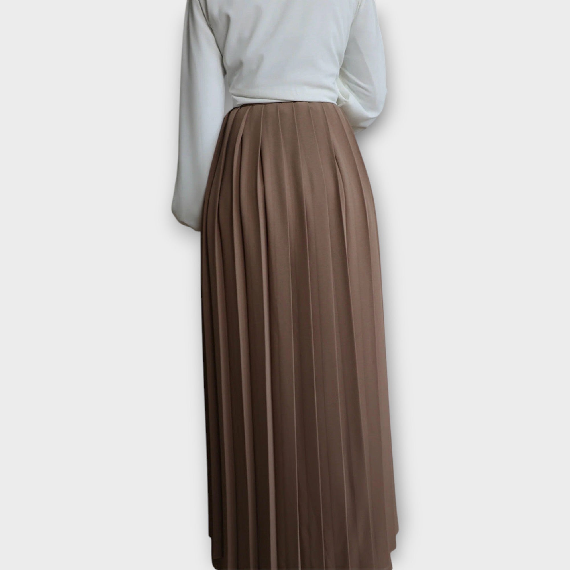 Pantalones Amplios Plisados
